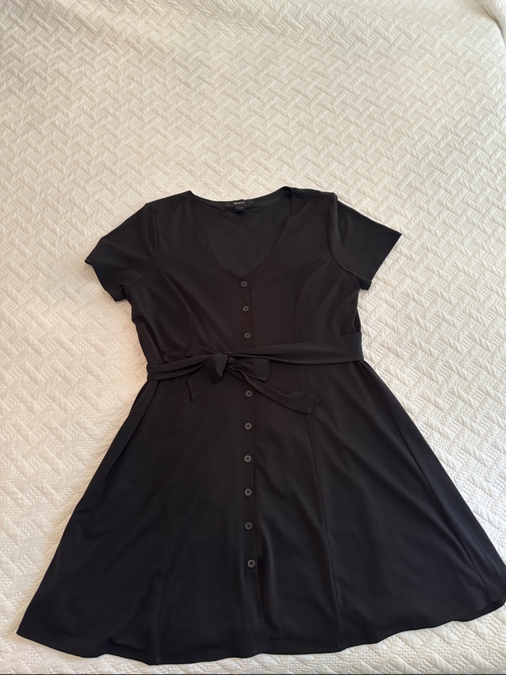 Forever 21 Black V-Neck Button-Front Mini Dress with Tie Belt